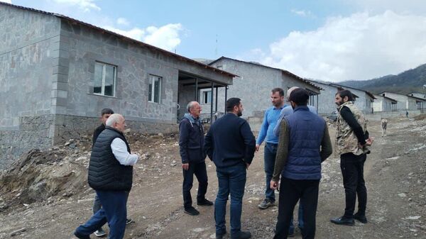 Депутат Давид Даниелян посетил село Шурнух - Sputnik Армения