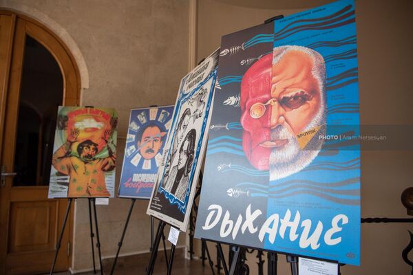 Выставка Пою тебя Армения моя в Доме-музее Арама Хачатуряна (28 апреля 2023). Еревaн - Sputnik Армения