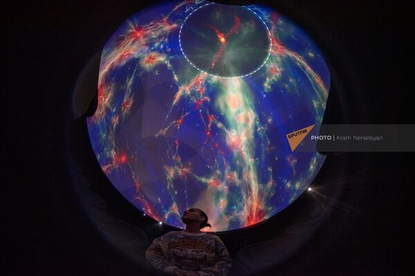 Платформа Дитаран в Дилижане для показа имерсивных фильмов Платформа Дитаран в Дилижане для показа имерсивных фильмов - Sputnik Армения