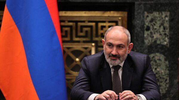 Премьер-министр Никол Пашинян на встрече с чешской армянской общиной (5 мая 2023). Прага - Sputnik Армения
