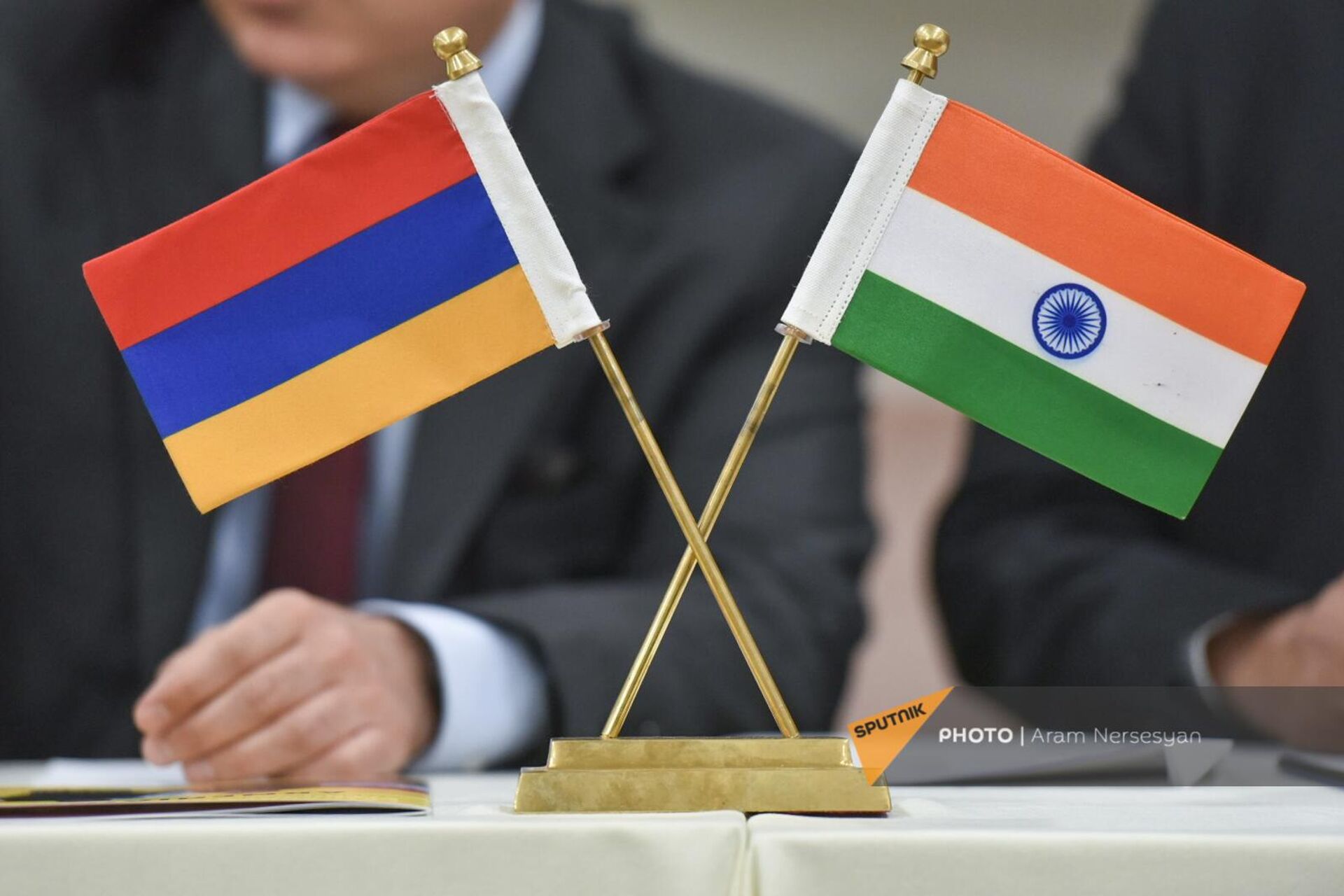 Флажки Армении и Индии - Sputnik Армения, 1920, 08.05.2023