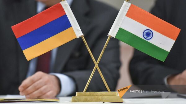 Флажки Армении и Индии - Sputnik Армения
