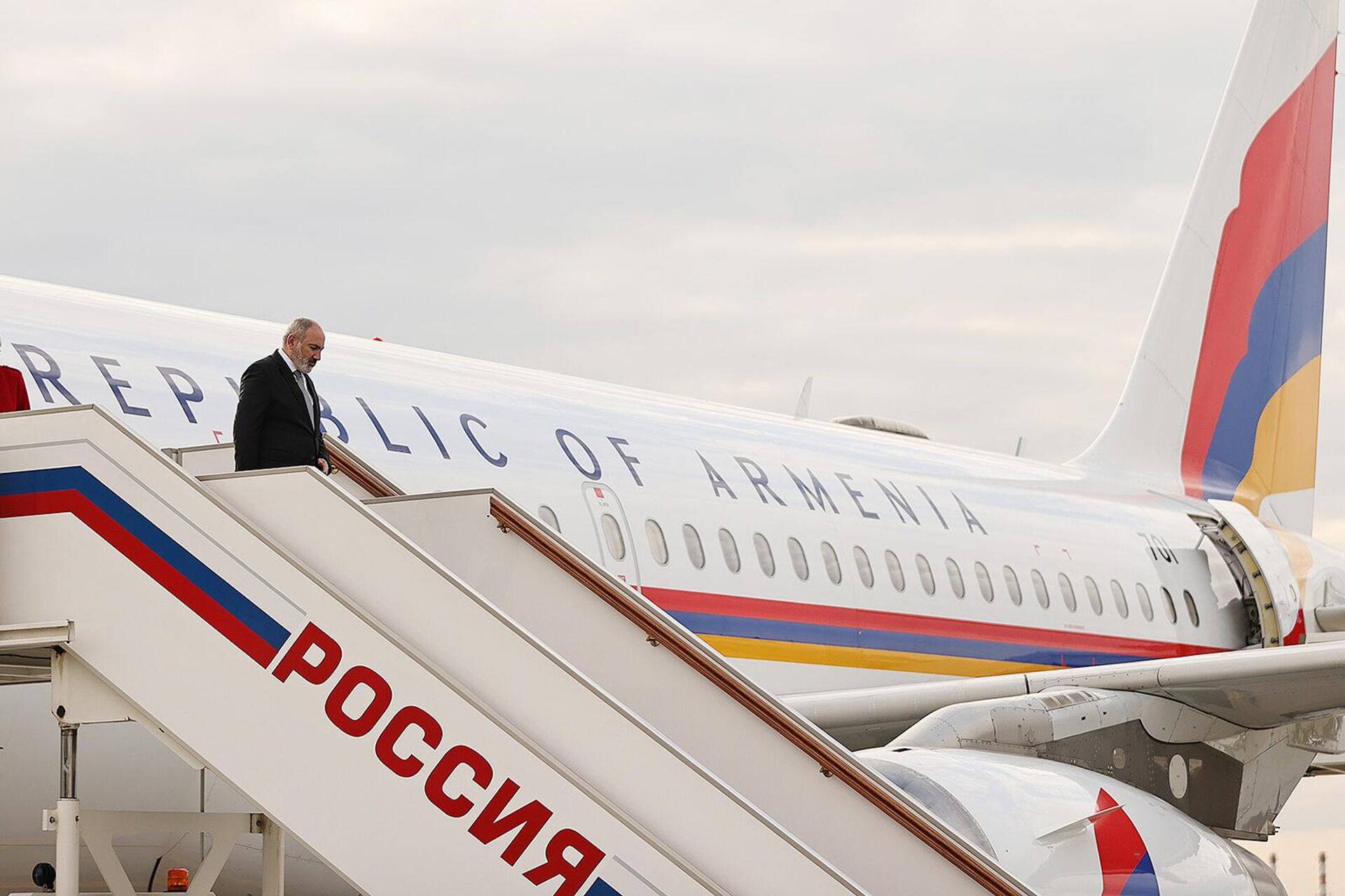 Премьер-министр Армении Никол Пашинян прибыл с рабочим визитом в Россию (8 мая 2023). Москвa - Sputnik Армения, 1920, 08.05.2023