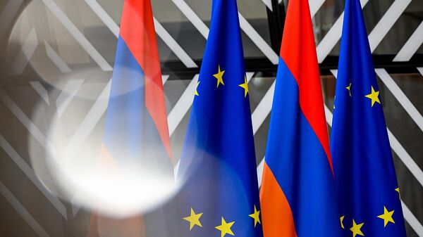 Հայաստանի ու ԵՄ–ի դրոշները - Sputnik Արմենիա