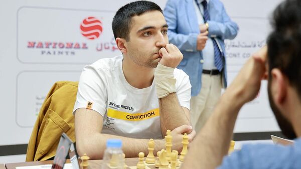 Гроссмейстер Шант Саркисян во время международного шахматного турнира 6th Sharjah Masters 2023 в ОАЭ - Sputnik Армения