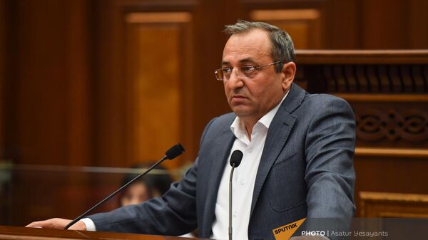Это – попытка свергнуть конституционный строй: депутат о сорванном заседании НС Армении
