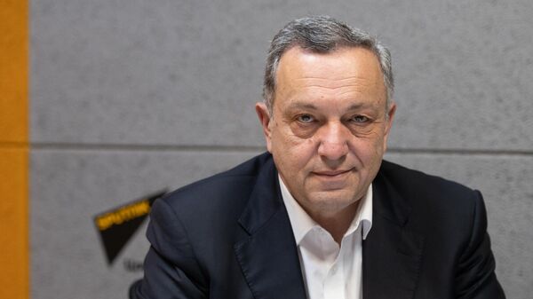 Вице-президент САР по вопросам Армении Авет Адонц в гостях радио Sputnik - Sputnik Армения