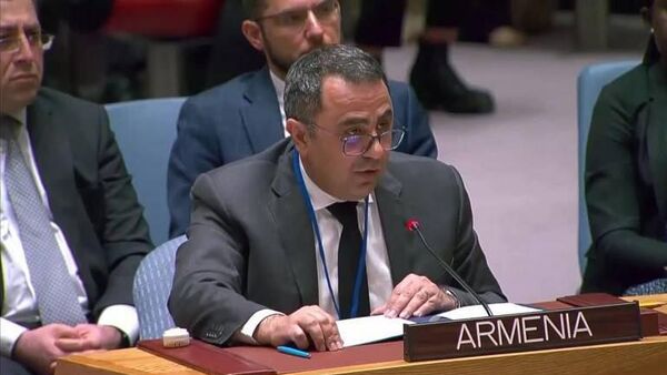 Заместитель министра иностранных дел Армении Ваге Геворгян принял участие и выступил на открытом обсуждении Совета Безопасности ООН (23 мая 2023). Нью-Йорк - Sputnik Армения