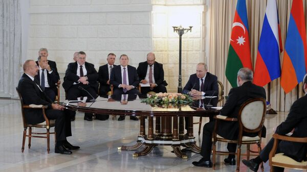 Трёхсторонние переговоры президента РФ, президента Азербайджана и премьер-министра Армении - Sputnik Армения