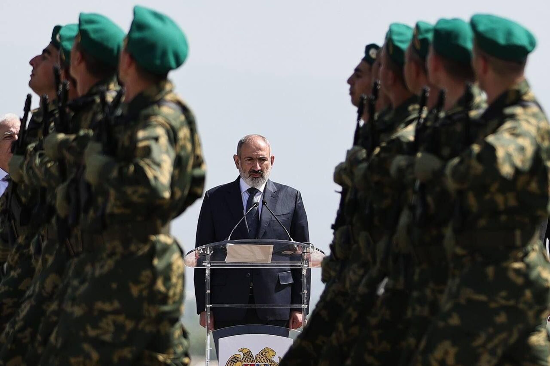 Премьер-министр Никол Пашинян посетил Мемориал Сардарапатской героической битвы (28 мая 2023). Еревaн - Sputnik Армения, 1920, 28.05.2023