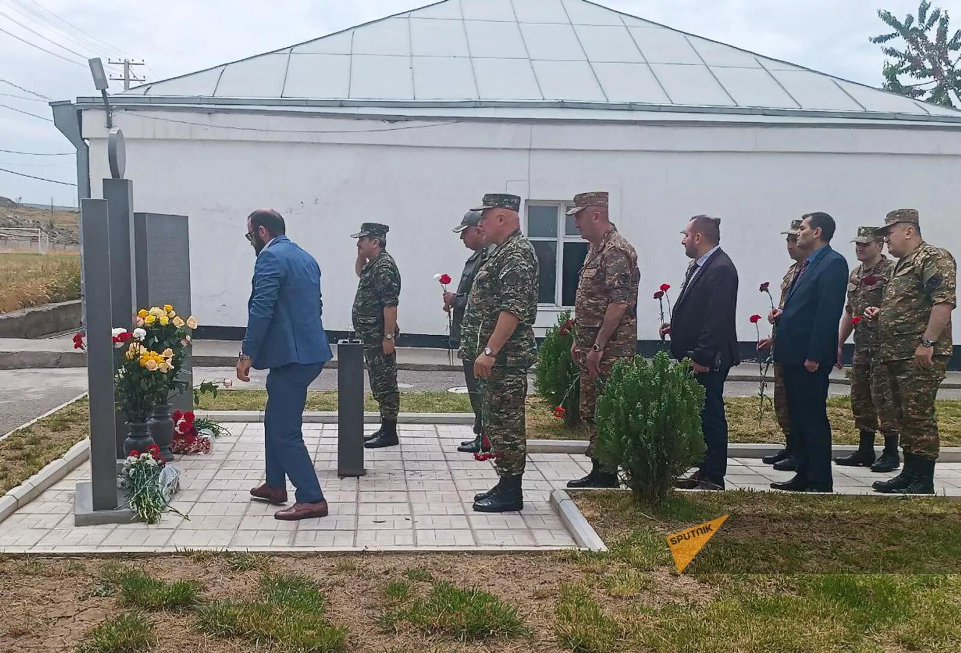 Праздничные мероприятия в миротворческой бригаде ВСРА по случаю Дня миротворца с участием военного и военно-воздушного атташе РФ (29 мая 2023). Еревaн Праздничные мероприятия в миротворческой бригаде ВСРА по случаю Дня миротворца с участием военного и военно-воздушного атташе РФ (29 мая 2023). Еревaн - Sputnik Армения, 1920, 29.05.2023