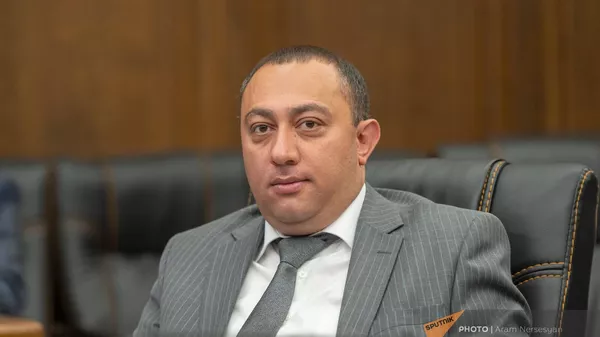 Губернатор Вайоцдзорской области Арарат Григорян на заседании в Национальном собрании (6 июня 2023). Еревaн - Sputnik Армения