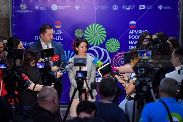 Երևանում մեկնարկել է հայ-ռուսական կրթական համաժողովը - Sputnik Արմենիա