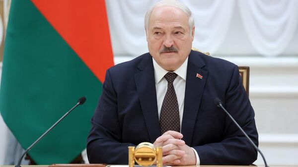 Президент Беларуси Александр Лукашенко на заседании министров иностранных дел стран ОДКБ (20 июня 2023). Минск - Sputnik Армения