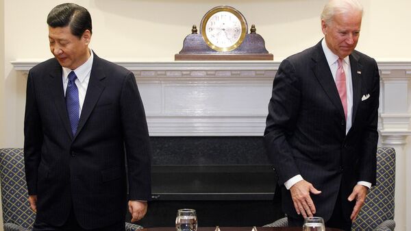 Вице-президент Джо Байден и заместитель Председателя КНР Си Цзиньпин в Белом доме (14 февраля 2012). Вашингтон - Sputnik Армения