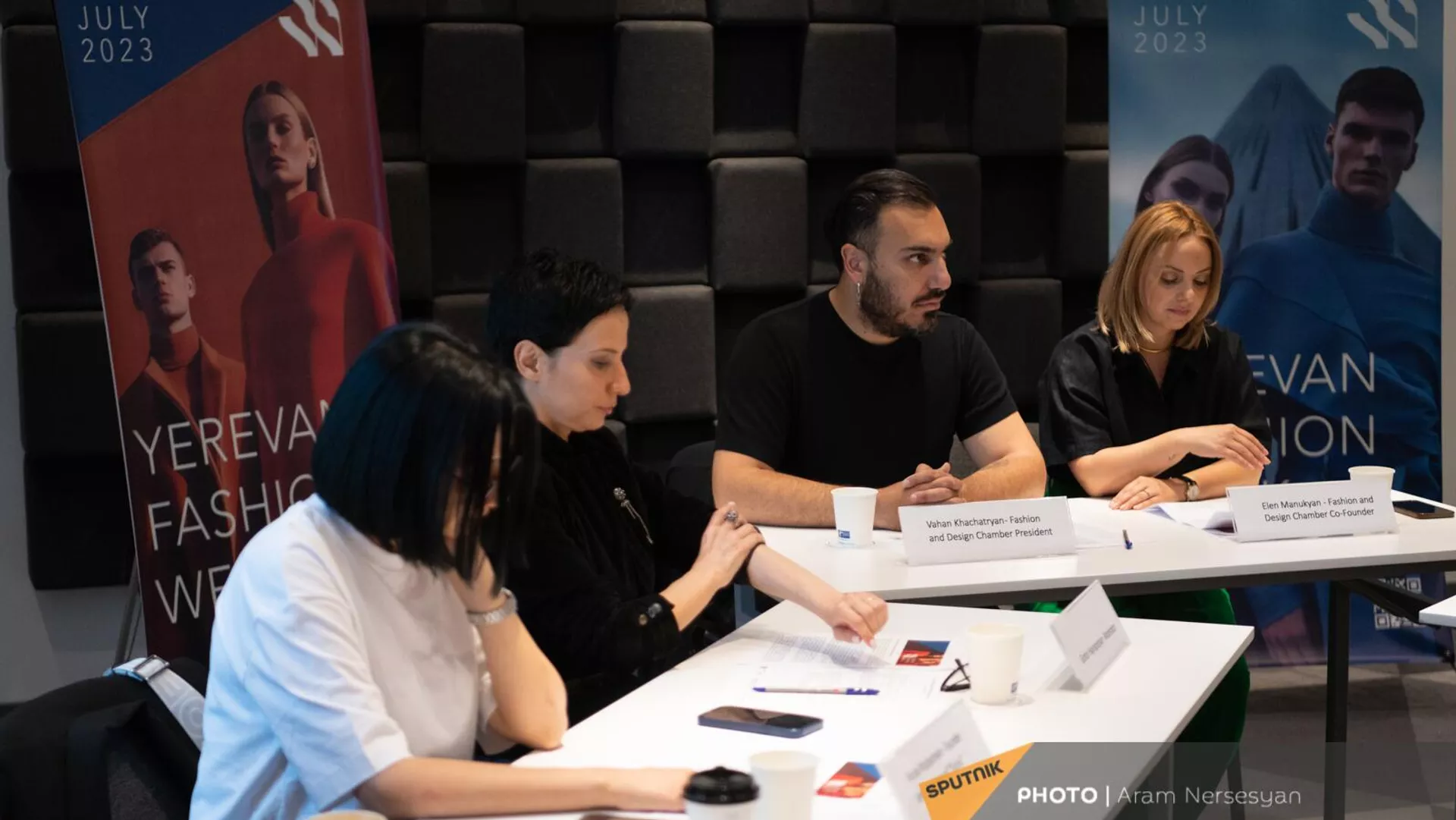 Пресс-конференция, посвященная YEREVAN FASHION WEEK (23 июня 2023). Еревaн Пресс-конференция, посвященная YEREVAN FASHION WEEK (23 июня 2023). Еревaн - Sputnik Армения, 1920, 23.06.2023