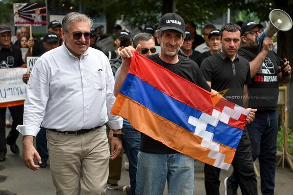 Акция АРФ Дашнакцутюн SOS Artsakh у офиса ООН в Армении (28 июня 2023). Еревaн - Sputnik Армения