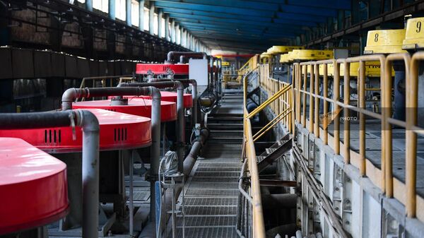 Зангезурский медно-молибденовый комбинат - Sputnik Армения