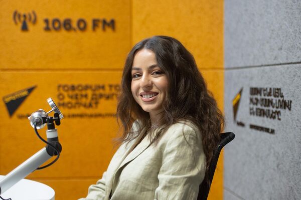Маша Мнджоян в гостях радио Sputnik - Sputnik Армения
