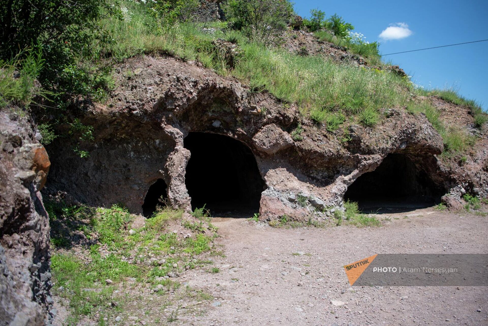 Пещерные дома в Старом Хндзореске - Sputnik Արմենիա, 1920, 21.07.2023