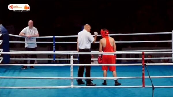 Боксер Алик Кчоян одержал вторую победу на юношеском ЧЕ - Sputnik Армения