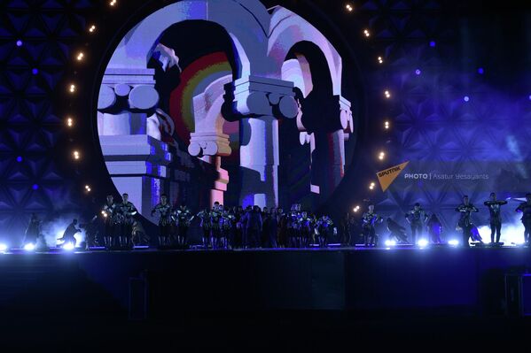 Шоу на церемонии открытия Панармянских игр - Sputnik Армения