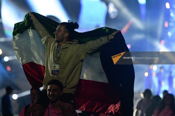 Делегация спортсменов из Бейрута на церемонии открытия Панармянских игр  - Sputnik Армения