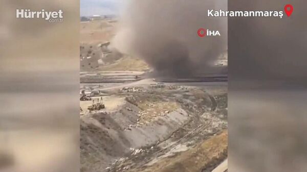 В турецкой провинции Кахраманмараш на видео с вертолета удалось заснять мощный торнадо. О пострадавших не сообщалось - Sputnik Արմենիա