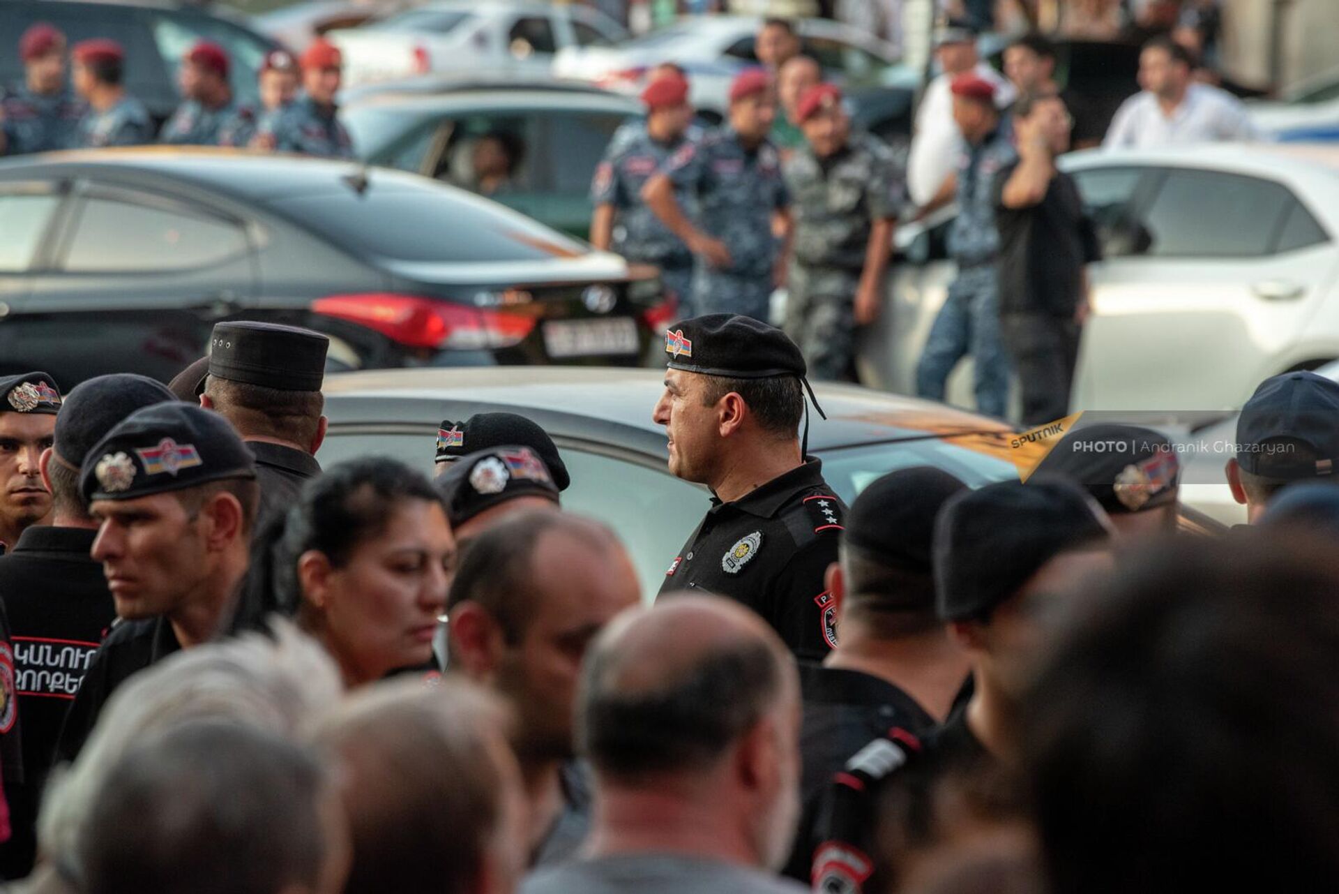 Акция протеста участников карабахской войны у здания Правительства (8 августа 2023). Еревaн - Sputnik Армения, 1920, 08.08.2023