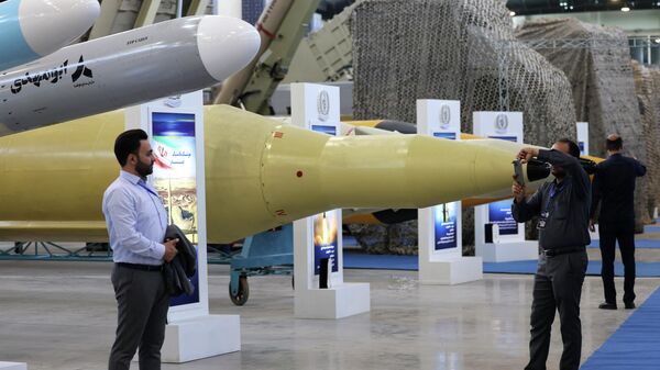 Ракеты на выставке достижений оборонной промышленности Ирана, Тегеран - Sputnik Армения