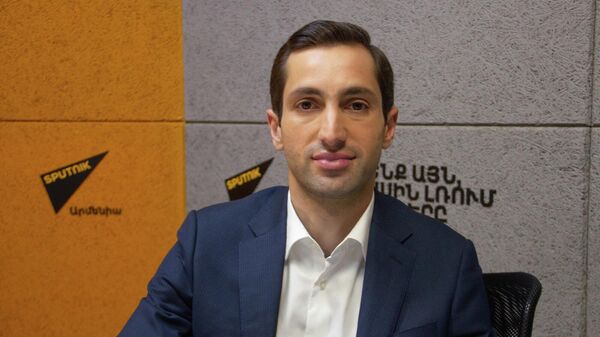 Кандидат в мэры Еревана Давид Хажакян в гостях радио Sputnik - Sputnik Армения
