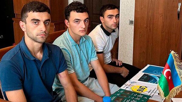 Задержанные на КПП в Лачинском коридоре армянские футболисты - Sputnik Армения