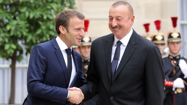Ֆրանսիայի նախագահ Էմանուել Մակրոնի և Ադրբեջանի նախագահ Իլհամ Ալիևի հանդիպումը - Sputnik Արմենիա