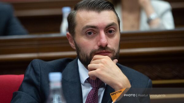 Արեն Մկրտչյան - Sputnik Արմենիա