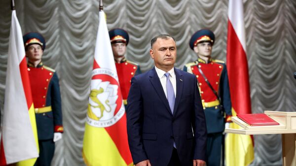 Инаугурация избранного президента Южной Осетии А. Гаглоева - Sputnik Армения
