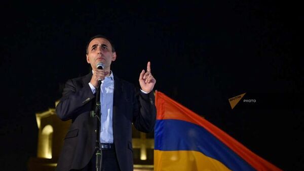 Ավետիք Չալաբյանը բողոքի ակցիային - Sputnik Արմենիա