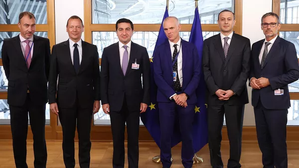 Արմեն Գրիգորյանը և Հիքմեթ Հաջիևը Բրյուսելում  - Sputnik Արմենիա