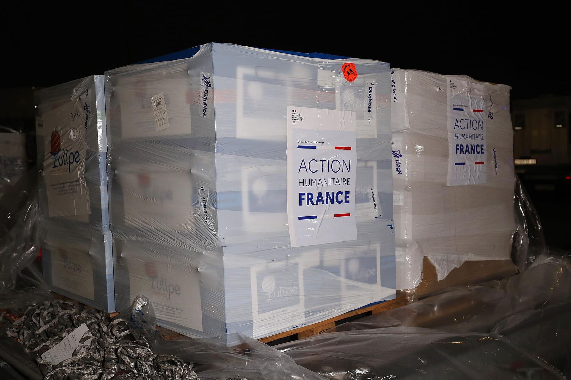 5-тонный гуманитарный груз прибыл из Франции в Армению (29 сентября 2023). Еревaн - Sputnik Արմենիա, 1920, 30.09.2023