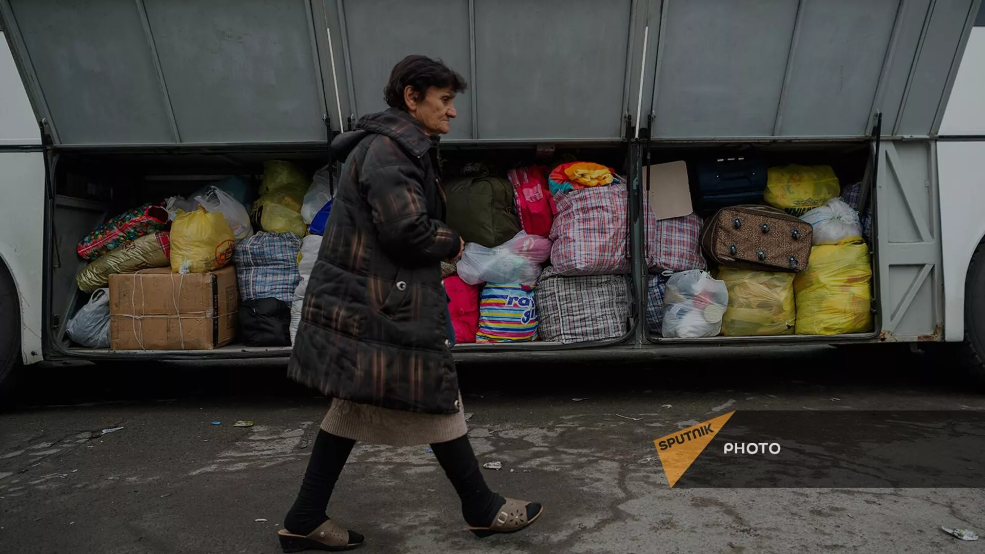 Вынужденные переселенцы из Нагорного Карабаха в Горисе (30 сентября 2023). Сюник Вынужденные переселенцы из Нагорного Карабаха в Горисе (30 сентября 2023). Сюник - Sputnik Армения, 1920, 30.09.2023