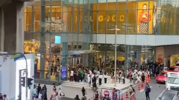 В Бангкоке неизвестный открыл стрельбу в торговом центре - Sputnik Армения