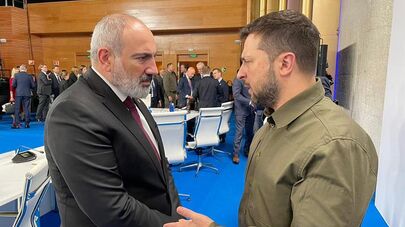 Первая встреча лидеров Армении и Украины Никола Пашиняна и Владимира Зеленского на полях саммита европейского политического сообщества (5 октября 2023). Гранада