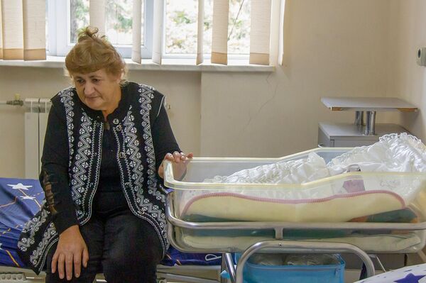 Ծնվել է Արցախյան 44-օրյա պատերազմում զոհված Աշոտ Վարդապետյանի քույրը&#x60; Անգելինան - Sputnik Արմենիա