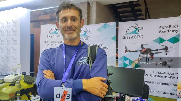 Сооснователь и технический директор компании SkyAgro Мигран Саакян - Sputnik Армения