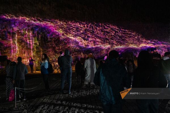 Организация Music of Armenia представил премьеру аудиовизуальной инсталляции Sounds of Garni в Гарнийском ущелье - Sputnik Армения