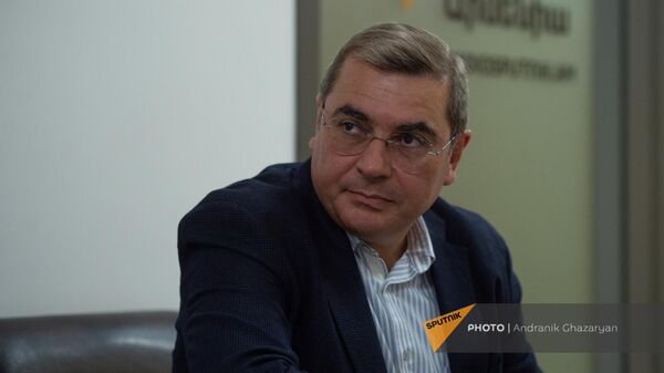 Бывший председатель КГД Давид Ананян в гостях радио Sputnik - Sputnik Армения