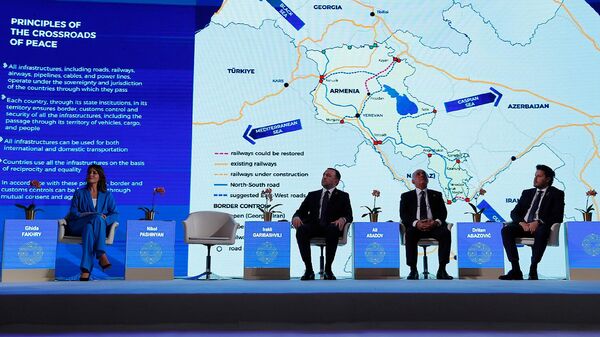 Карта Армении во время выступления премьер-министра Армении на Тбилисском форуме Шелкового пути (26 октября 2023). Тбилиси - Sputnik Армения
