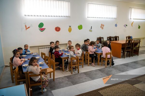 Արցախցի երեխաները Չինարիի մանկապարտեզում - Sputnik Արմենիա