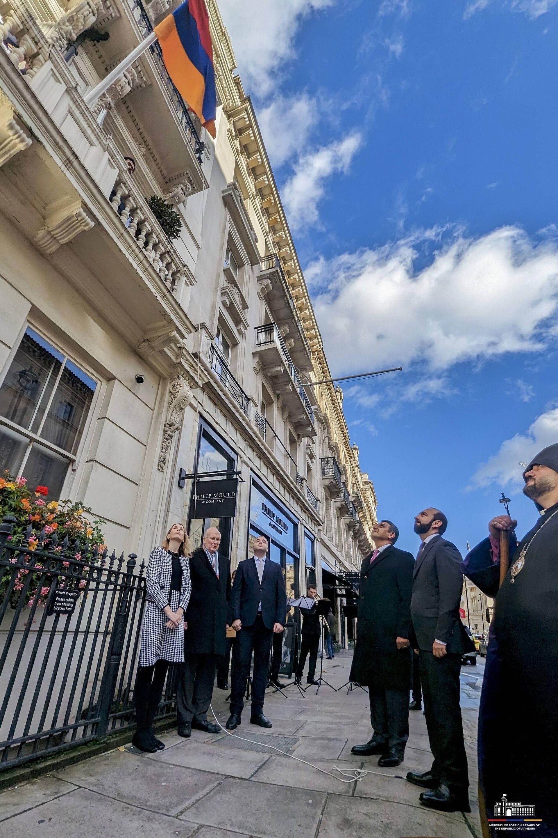 Министр иностранных дел Арарат Мирзоян на официальной церемонии открытия нового здания посольства Армении в Великобритании (13 ноября 2023). Лондон - Sputnik Արմենիա, 1920, 13.11.2023