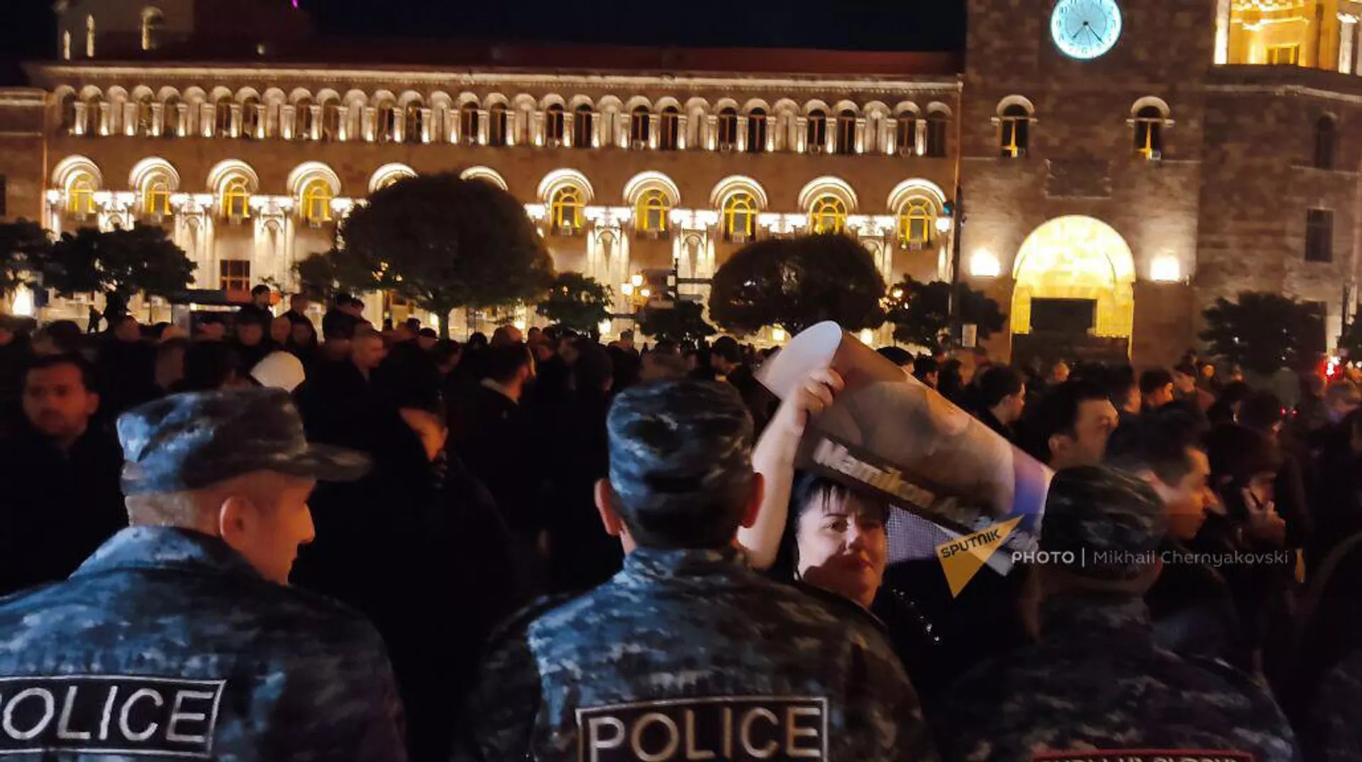 Акция протеста на площади Республики (18 ноября 2023). Еревaн Акция протеста на площади Республики (18 ноября 2023). Еревaн