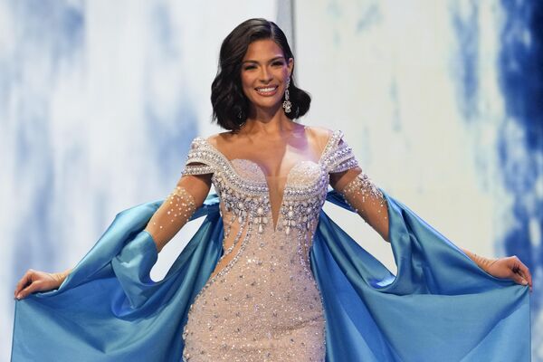 Мисс Никарагуа Шейннис Паласиос участвует в номинации &quot;вечернее платье&quot; на 72-м конкурсе красоты &quot;Мисс Вселенная&quot; в Сан-Сальвадоре - Sputnik Армения